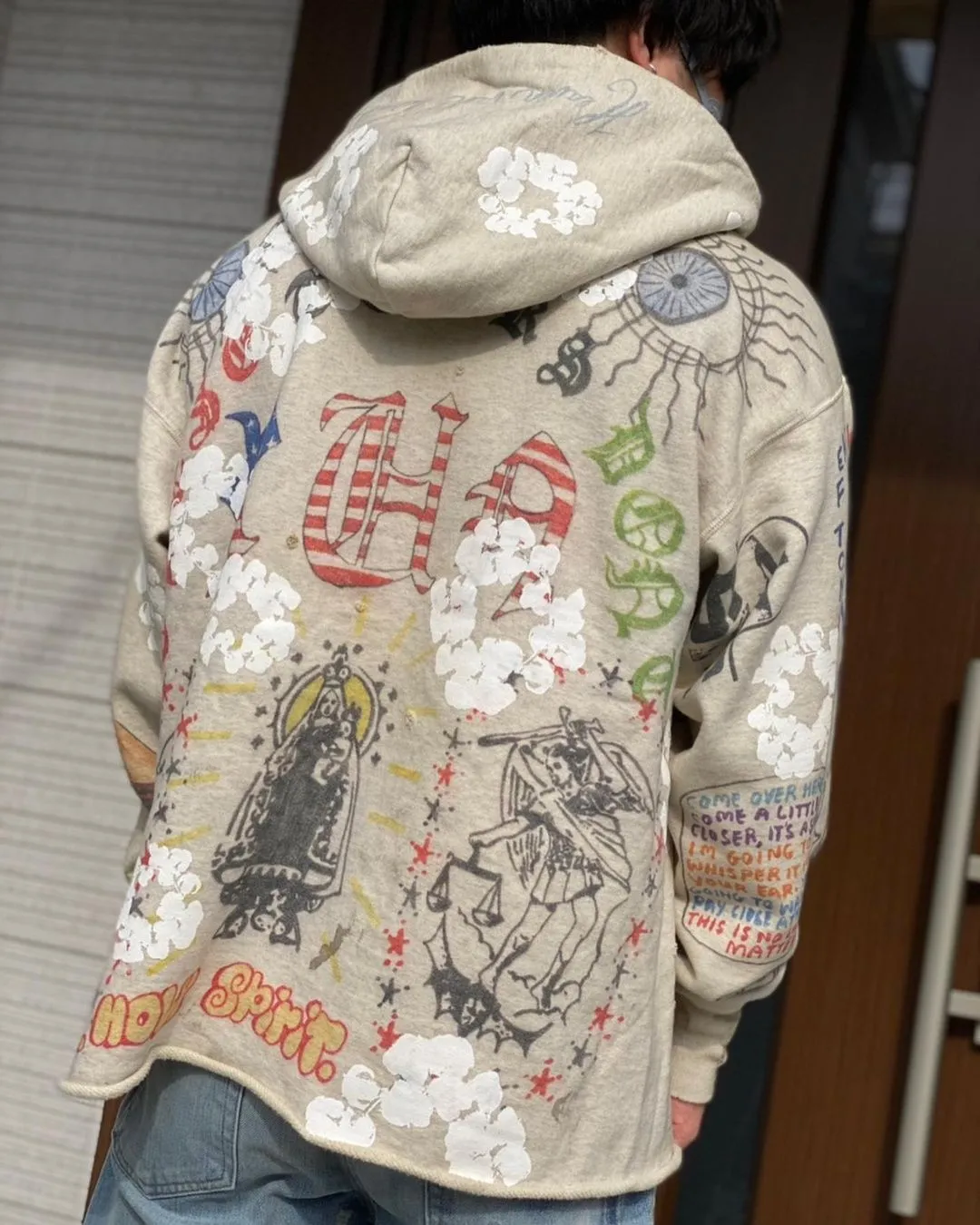 DENIM TEARS × ©SAINT M×××××× "SAINT TEARS" Graffiti Hoodie Joint Model Cotton Graffiti Hoodie Fully Printed Washed Distressed Holes Vintage Sweatshirt Gray S-XL Super Heavy Duty! The whole piece is printed with 35 screens and counterpoint printing!